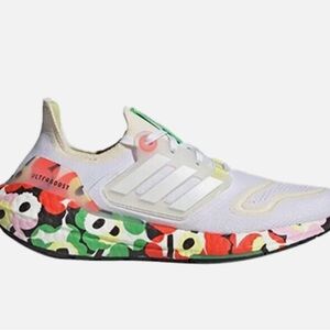 Adidas ultraboost 22x Marimeko, good condition